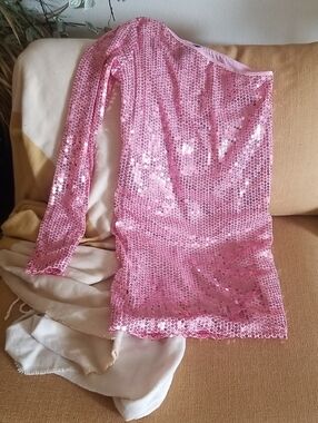 Pink Lipstick Sequins Dress